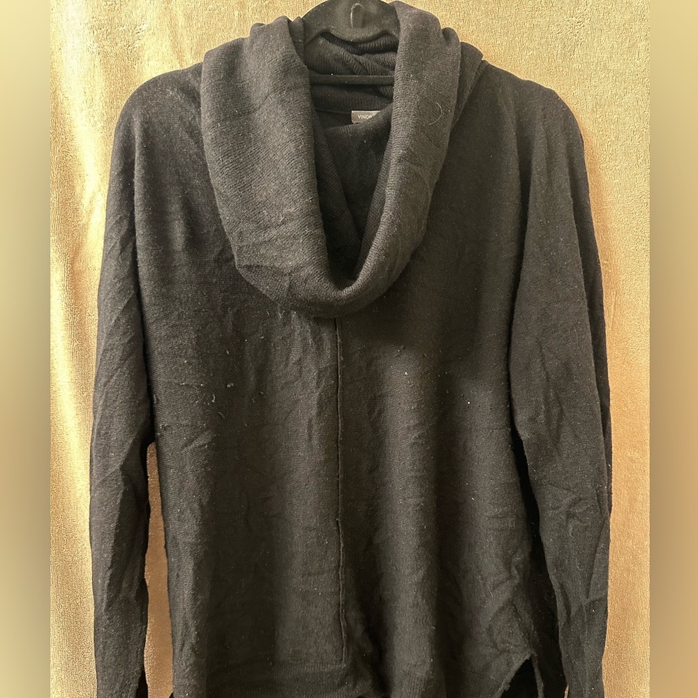 Vince turtle neck top